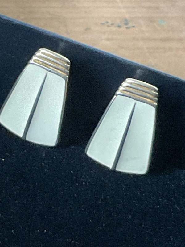 Vintage Trifari Cream & Gold Clip-On Earrings – Retro Enamel Elegance