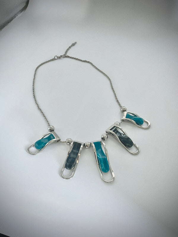 Silver-Tone Statement Necklace with Marbled Teal & Black Resin Beads – Bold & Modern