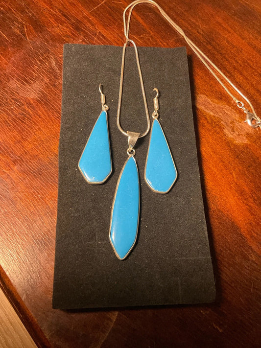 Blue Turquoise Earrings & Pendant Necklace Set – Elegant Stone Jewelry