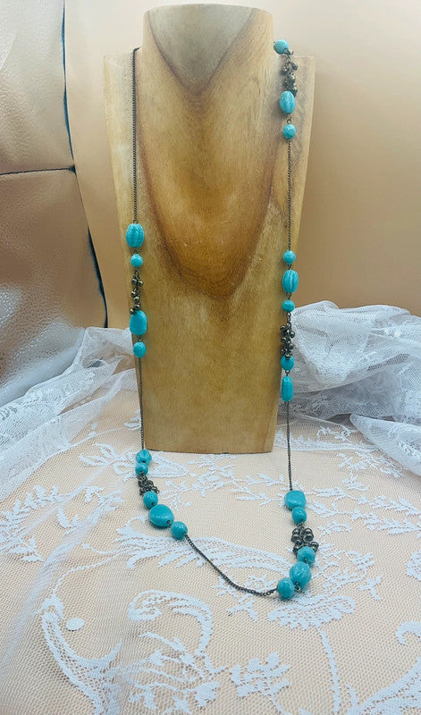 Vintage-Inspired Long Turquoise Beaded Necklace – Bohemian Layered Style