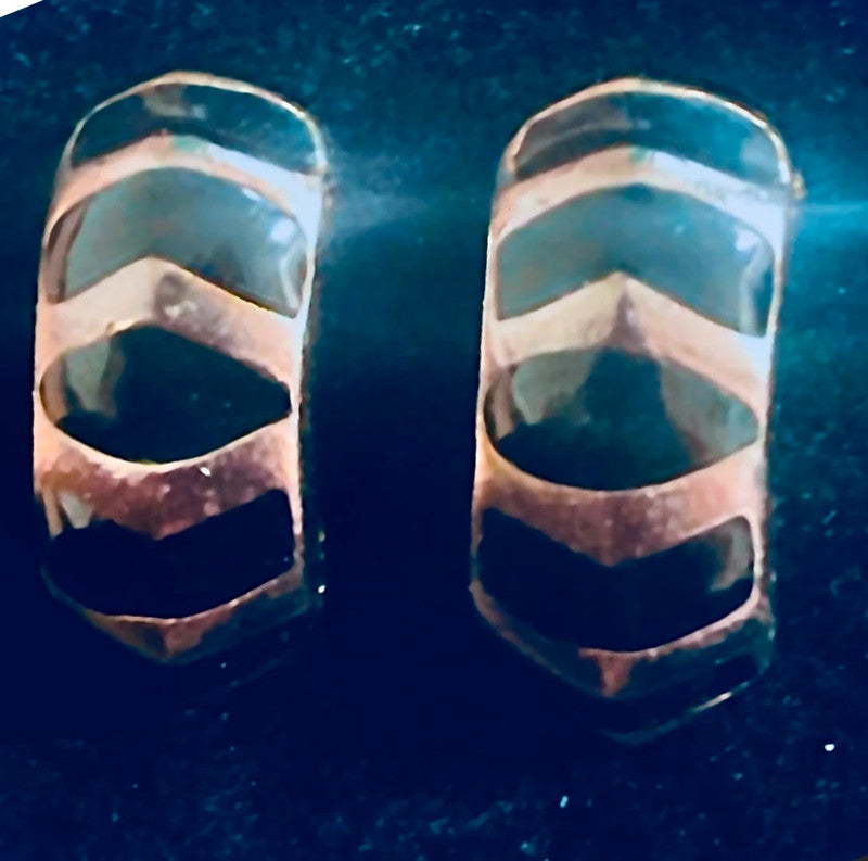 Vintage Geometric Hoop Earrings – Black & Silver-Tone 80s/90s Style