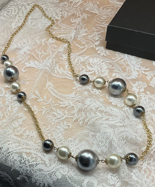Chunky Faux Pearl Necklace – White & Grey Pearls with Gold-Tone Chain